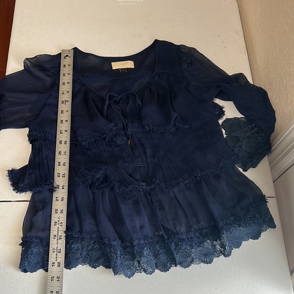 Jet Label, Fashion For Joy, Navy Lace Ruffled Tier Open Front Top, Small. - Picture 8 of 10